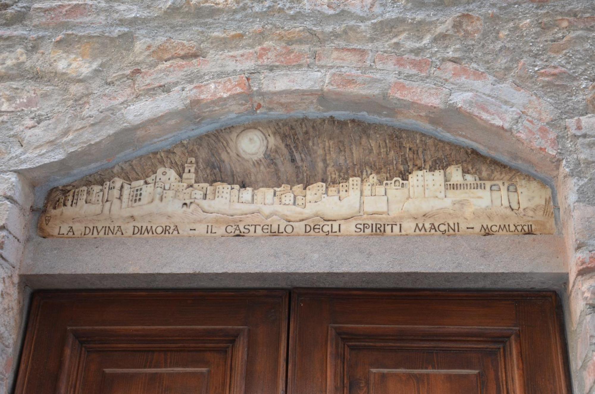 La Divina Dimora Il Castello Degli Spiriti Magni Apartamento Montepescali Quarto foto