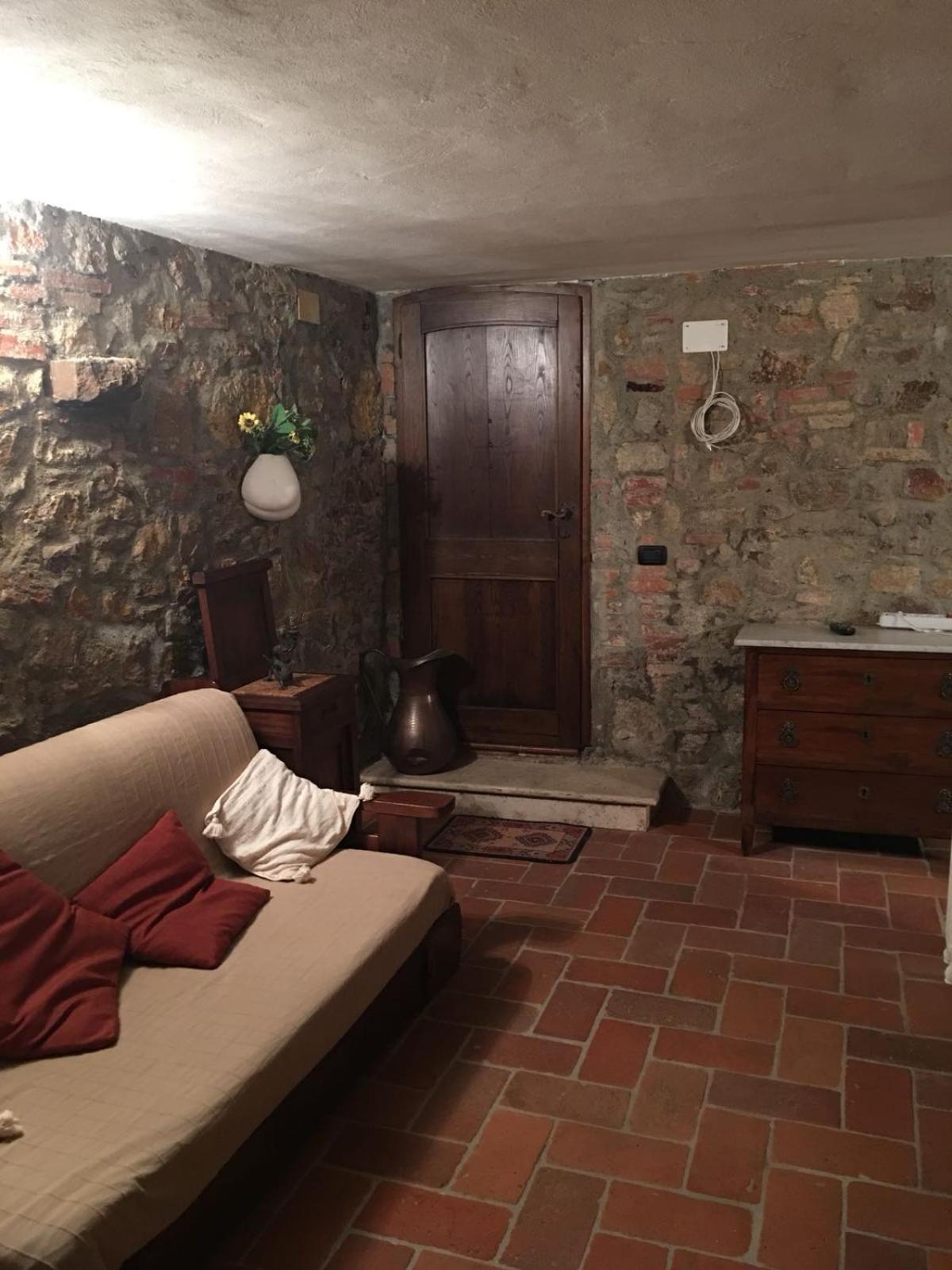La Divina Dimora Il Castello Degli Spiriti Magni Apartamento Montepescali Exterior foto